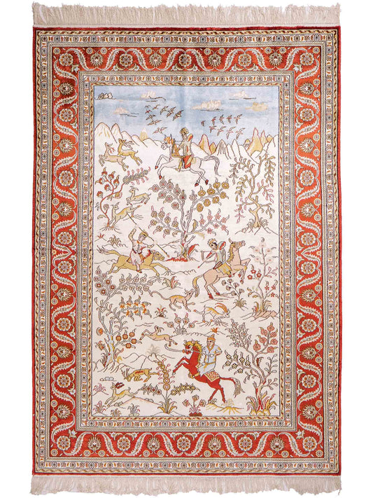Feiner, handgeknüpfter Art Ghom aus Kunstseide. Ursprung China. Größe: 186 x 124 cm. Hauptfarben: Weiß, Creme, Rot. Vertrieb durch JUPITER Intl.