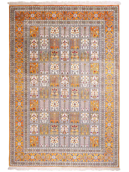 Feiner, handgeknüpfter, chinesischer Orientteppich mit Ghom Design aus Kunstseide, braun, oliv, creme. 267x181 cm. Verkauf durch Jupiter Intl.
