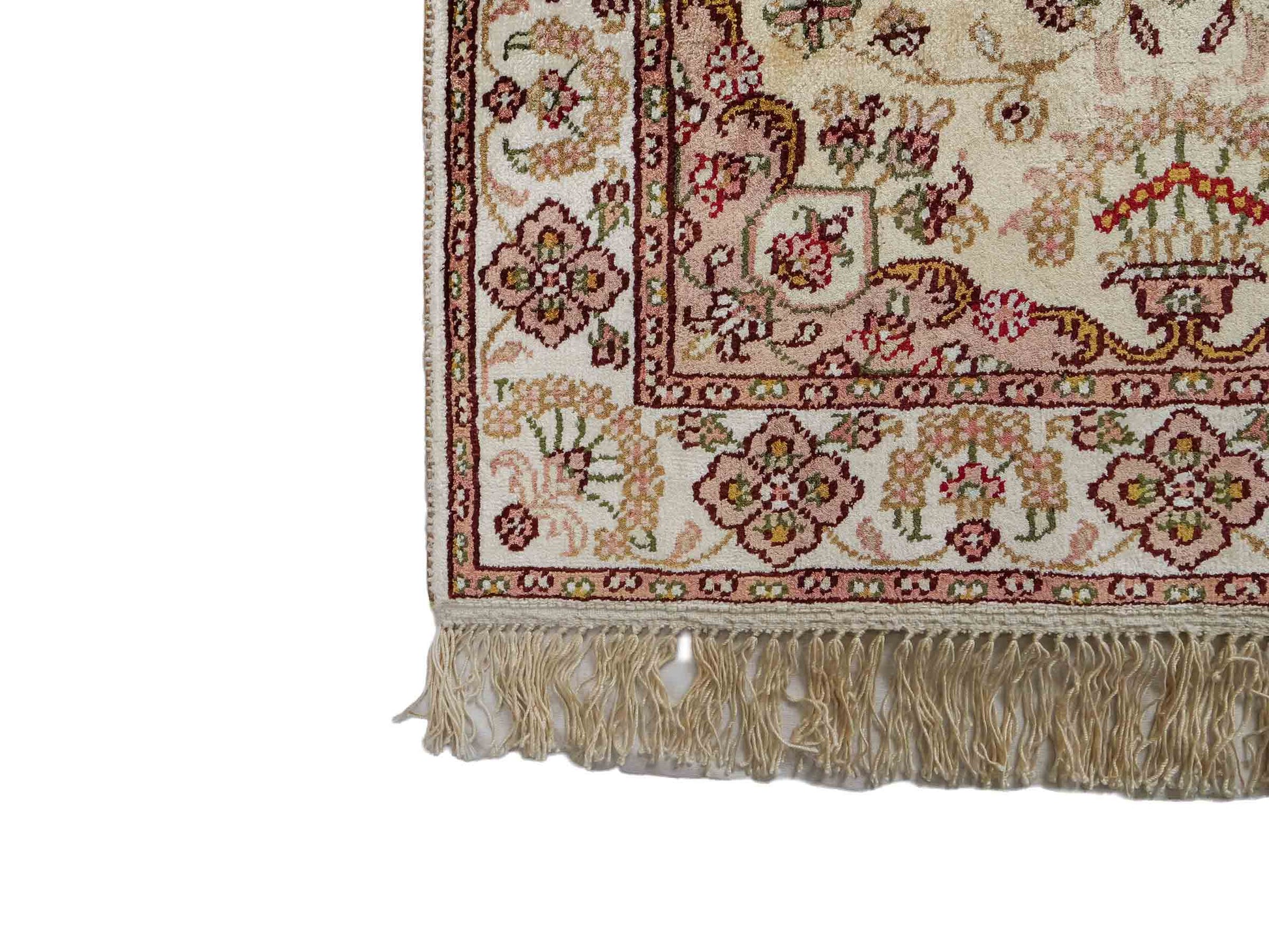 Feiner, handgeknüpfter, chinesischer Orientteppich mit Ghom Design aus Kunstseide, weiß, creme. 89x60 cm. Verkauf durch Jupiter Intl.