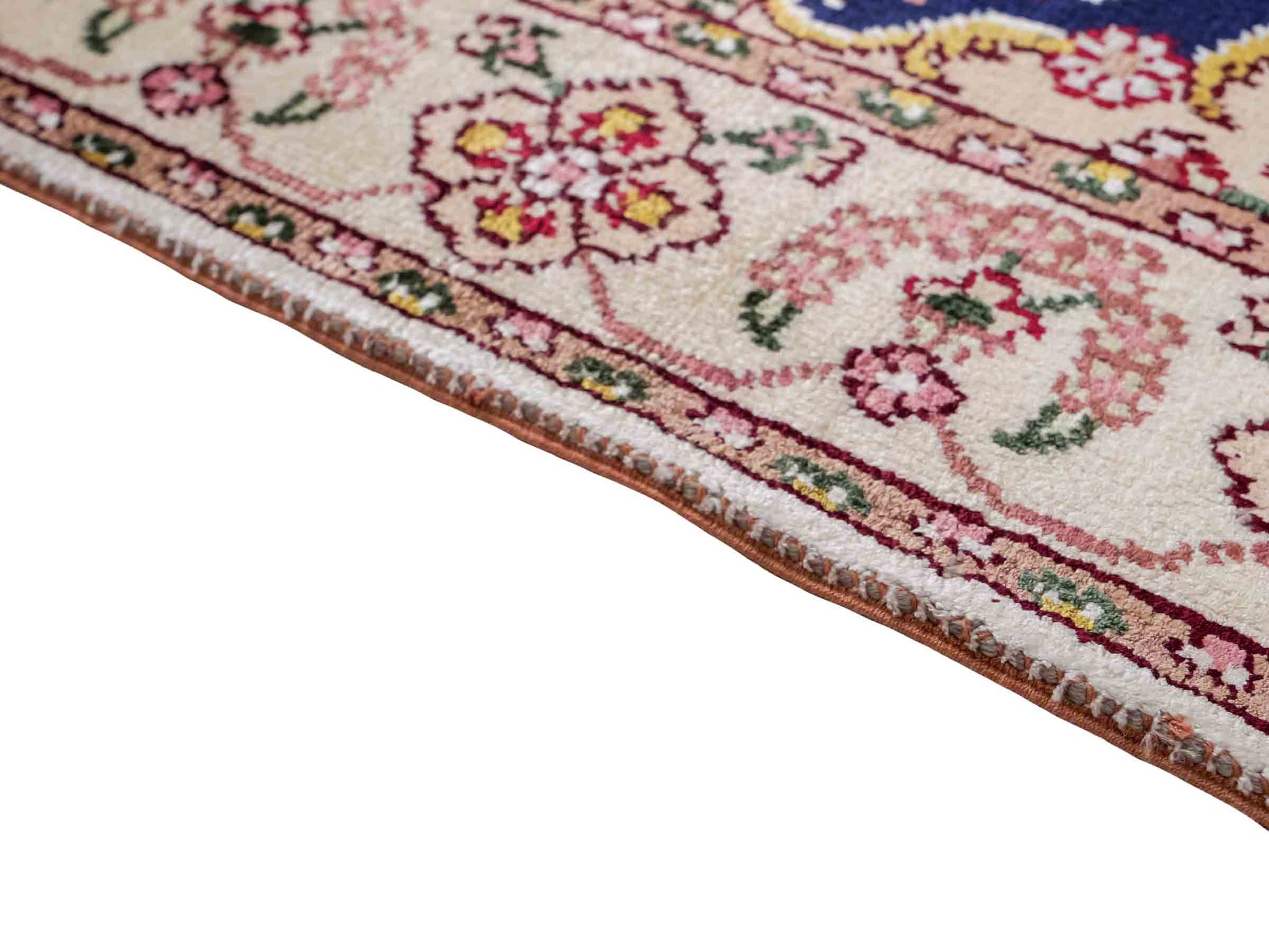 Feiner, handgeknüpfter, chinesischer Orientteppich mit Ghom Design aus Kunstseide, blau, weiß, creme. 91x61 cm. Verkauf durch Jupiter Intl.