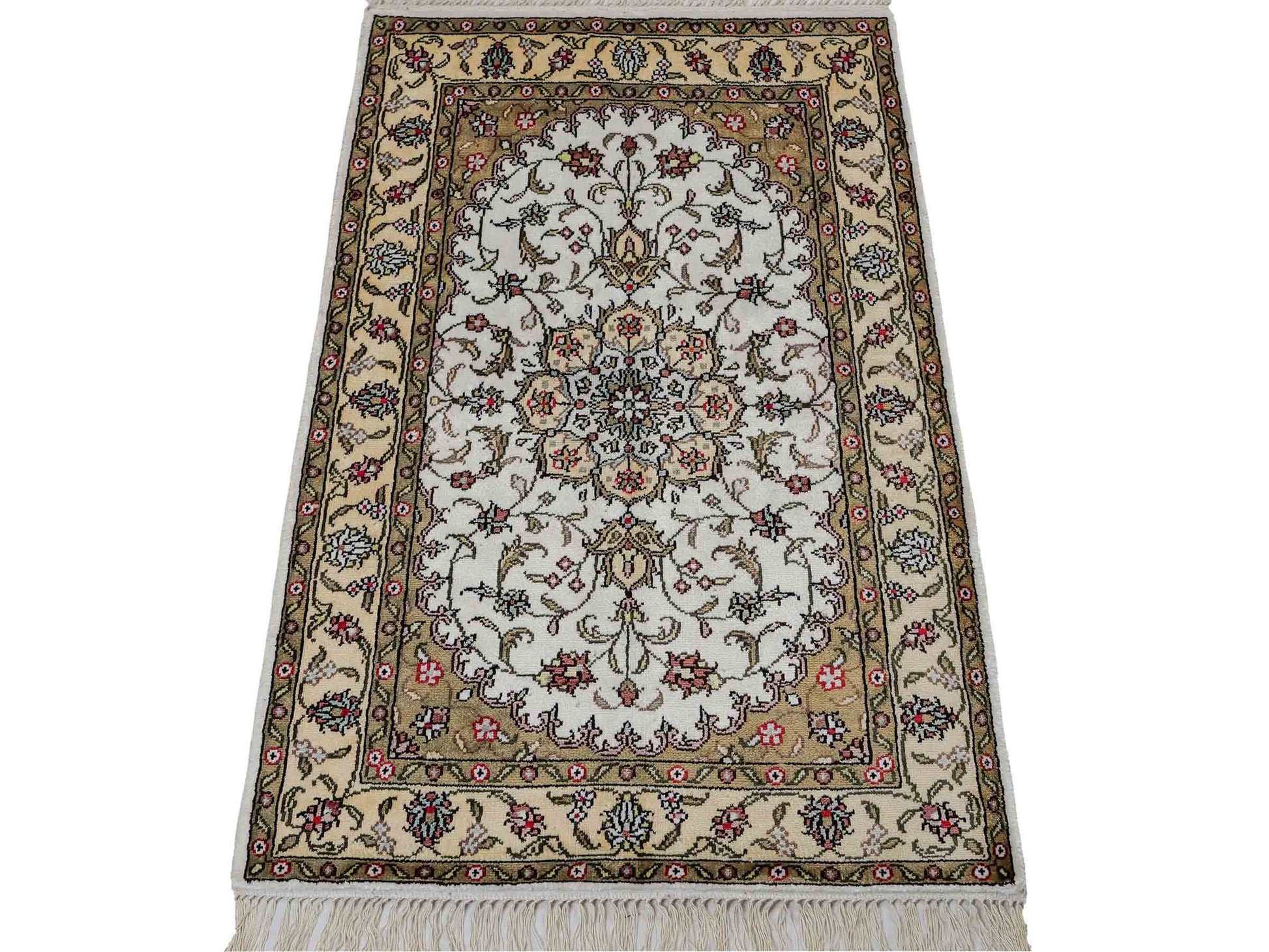 Feiner, handgeknüpfter, chinesischer Orientteppich mit Ghom Design aus Kunstseide, weiß, creme. 91x61 cm. Verkauf durch Jupiter Intl.