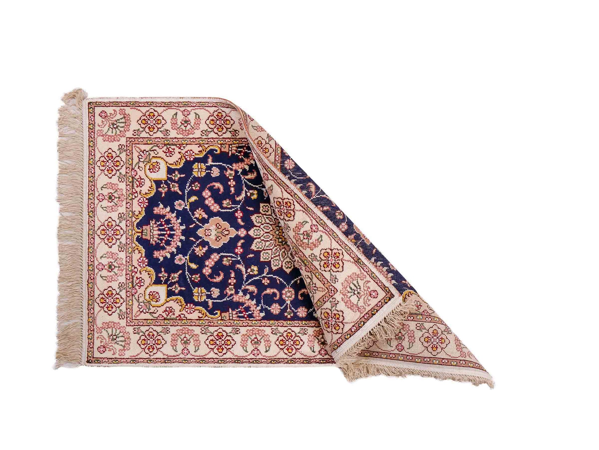 Feiner, handgeknüpfter, chinesischer Orientteppich mit Ghom Design aus Kunstseide, blau, creme, weiß. 92x60 cm. Verkauf durch Jupiter Intl.