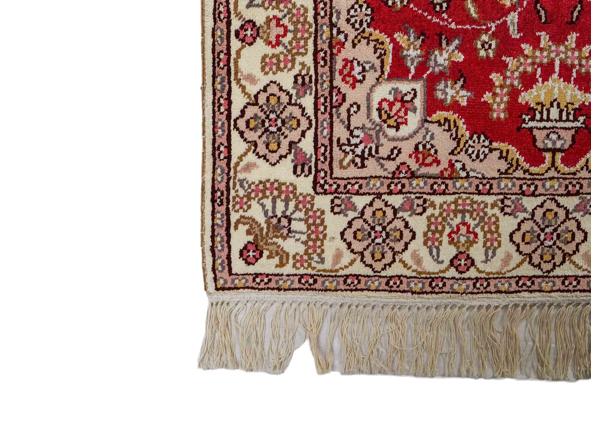 Feiner, handgeknüpfter, chinesischer Orientteppich mit Ghom Design aus Kunstseide, rot, weiß, creme. 92x60 cm. Verkauf durch Jupiter Intl.