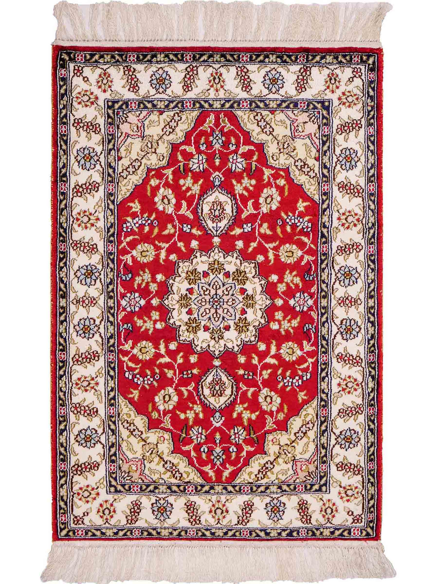 Feiner, handgeknüpfter, chinesischer Orientteppich mit Ghom Design aus Kunstseide, rot, creme, weiß. 92x60 cm. Verkauf durch Jupiter Intl.