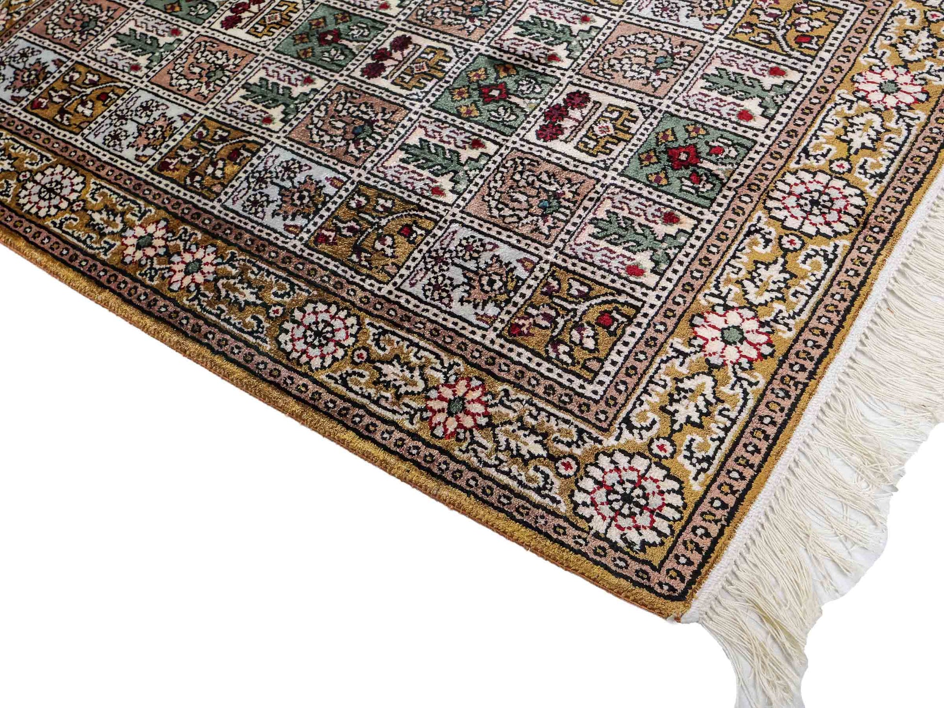 Feiner, handgeknüpfter, chinesischer Orientteppich mit Ghom Design aus Kunstseide, braun, oliv. 92x62 cm. Verkauf durch Jupiter Intl.