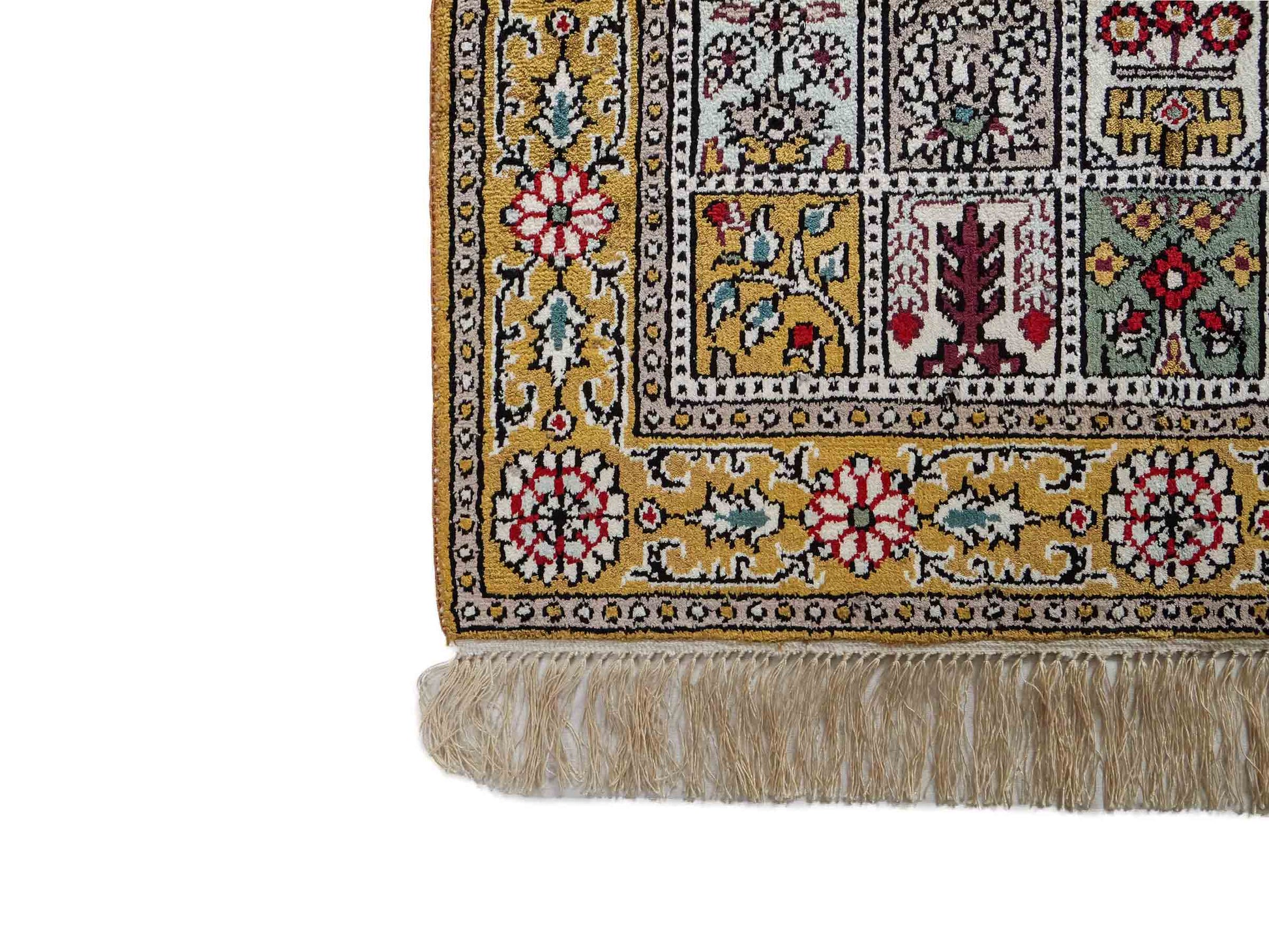 Feiner, handgeknüpfter, chinesischer Orientteppich mit Ghom Design aus Kunstseide, braun, oliv. 92x63 cm. Verkauf durch Jupiter Intl.