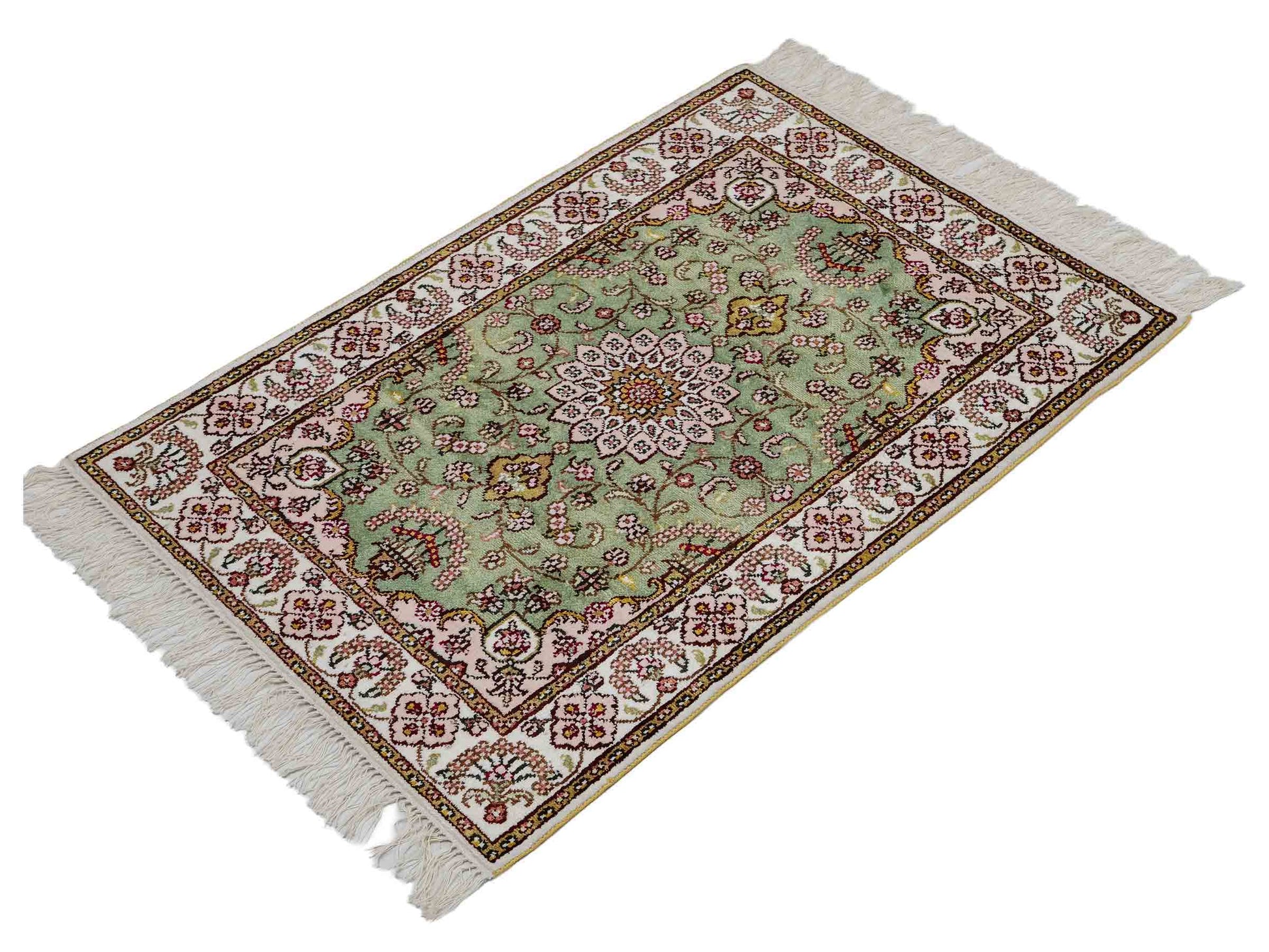 Feiner, handgeknüpfter, chinesischer Orientteppich mit Ghom Design aus Kunstseide, grün, weiß, creme. 93x63 cm. Verkauf durch Jupiter Intl.