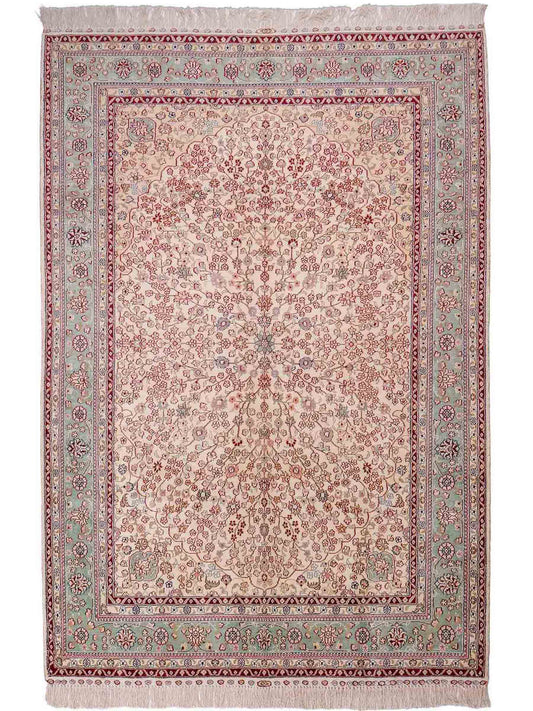 Sehr feiner, handgeknüpfter, chinesischer Hereke Orientteppich aus gesponnener Seide von Khademi, creme, weiß, blau. 190x123 cm. Verkauf durch Jupiter Intl.