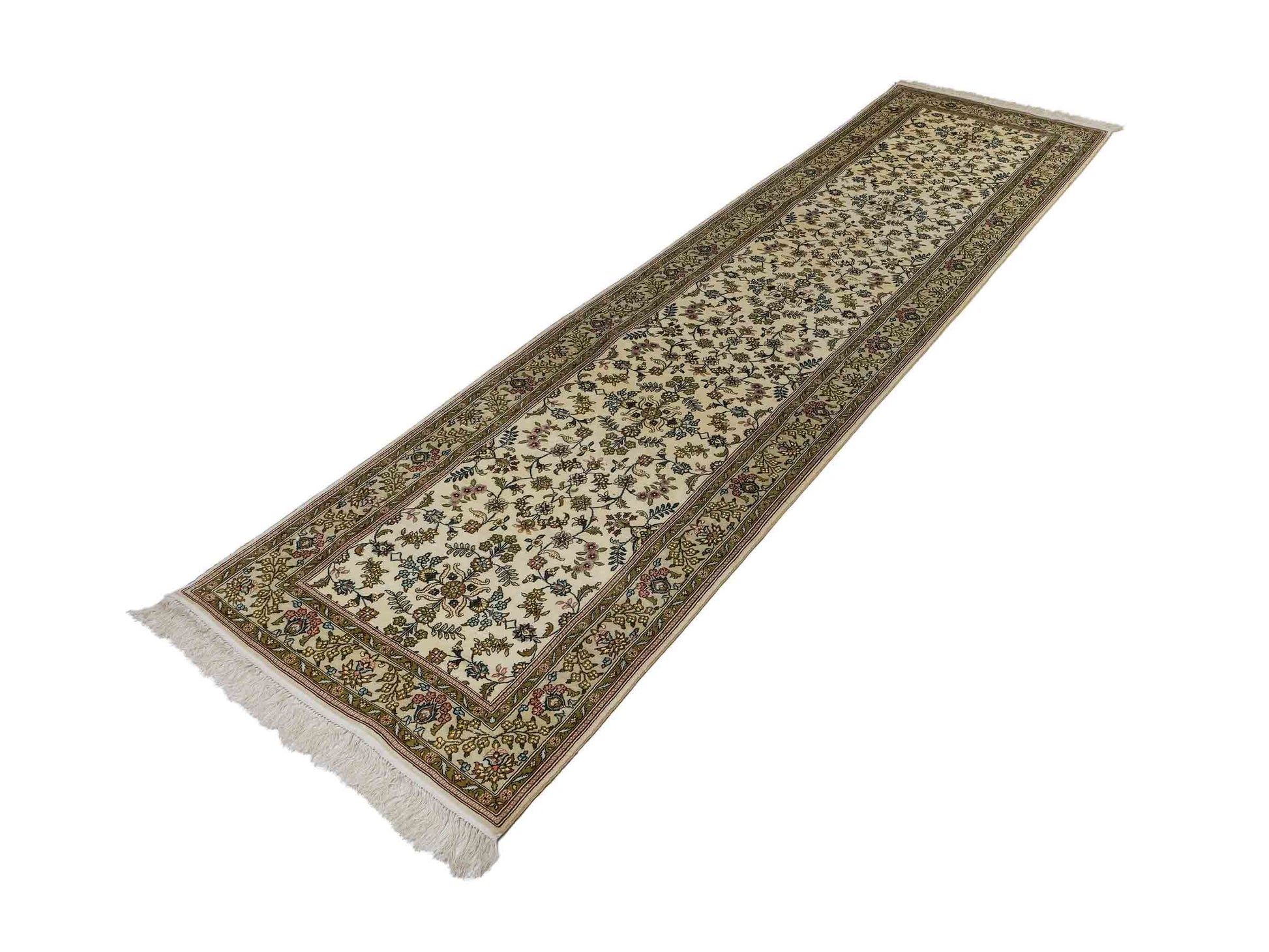 Sehr feiner, handgeknüpfter, chinesischer Hereke Orientteppich Läufer aus gesponnener Seide mit Allover-Design von Khademi, creme, weiß. 307x79 cm. Verkauf durch Jupiter Intl.