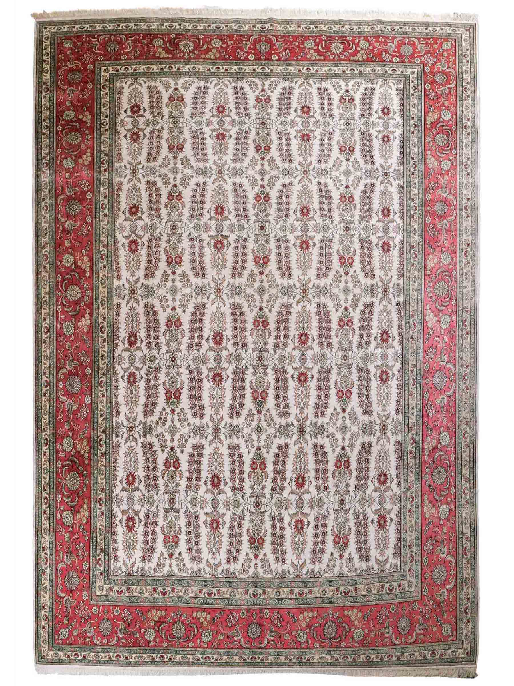 Feiner, handgeknüpfter, chinesischer Hereke Orientteppich aus gesponnener Seide mit Allover-Design von Khademi, creme, weiß, rosa. 363x277 cm. Verkauf durch Jupiter Intl.