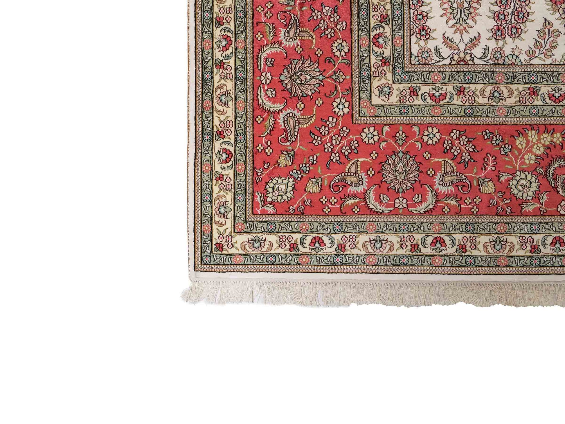 Feiner, handgeknüpfter, chinesischer Hereke Orientteppich aus gesponnener Seide mit Allover-Design von Khademi, creme, weiß, rosa. 363x277 cm. Verkauf durch Jupiter Intl.