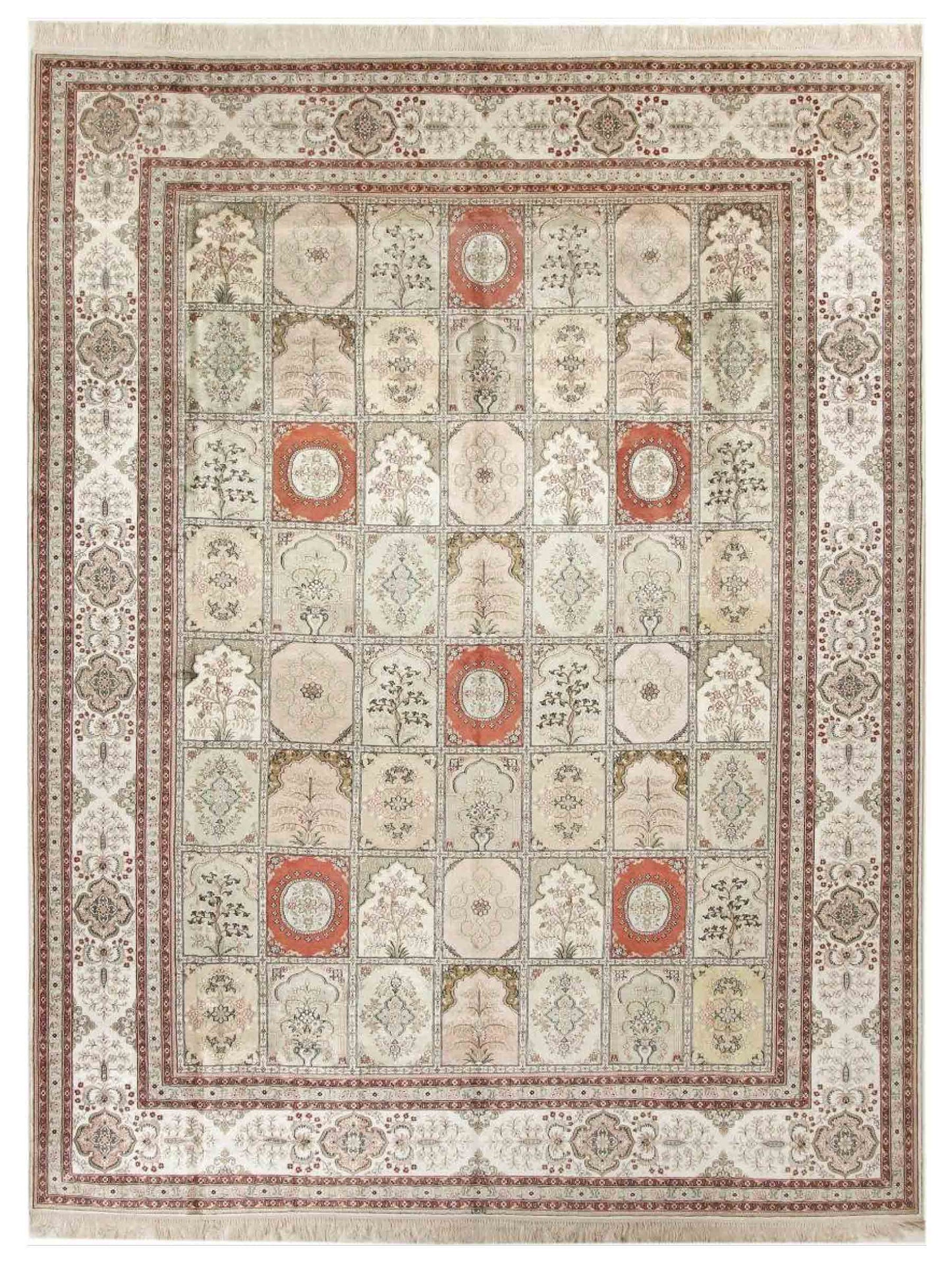 Sehr feiner, hangeknüpfter, chinesischer Hereke Orientteppich aus gesponnener Seide mit Feldmuster von Khademi, weiß, creme. 423x305 cm. Verkauf durch Jupiter Intl.