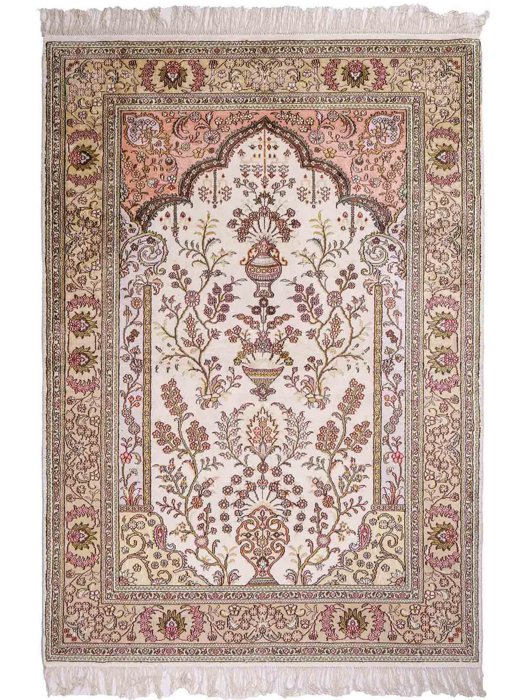Feiner, handgeknüpfter, chinesischer Orientteppich mit Hereke Design aus Kunstseide, weiß, creme, beige. 179x124 cm. Verkauf durch Jupiter Intl.