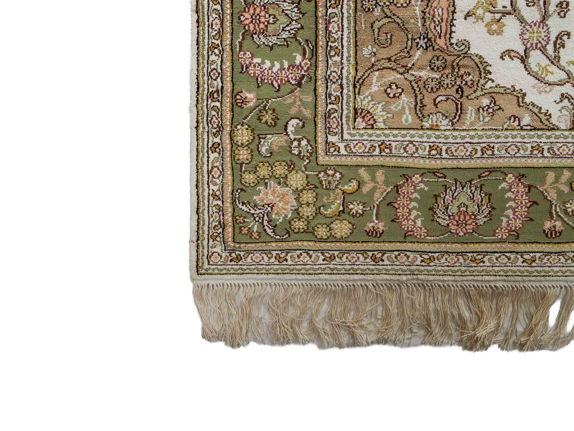 Feiner, handgeknüpfter, chinesischer Orientteppich mit Hereke Design aus Kunstseide, grün, creme, weiß. 181x123 cm. Verkauf durch Jupiter Intl.