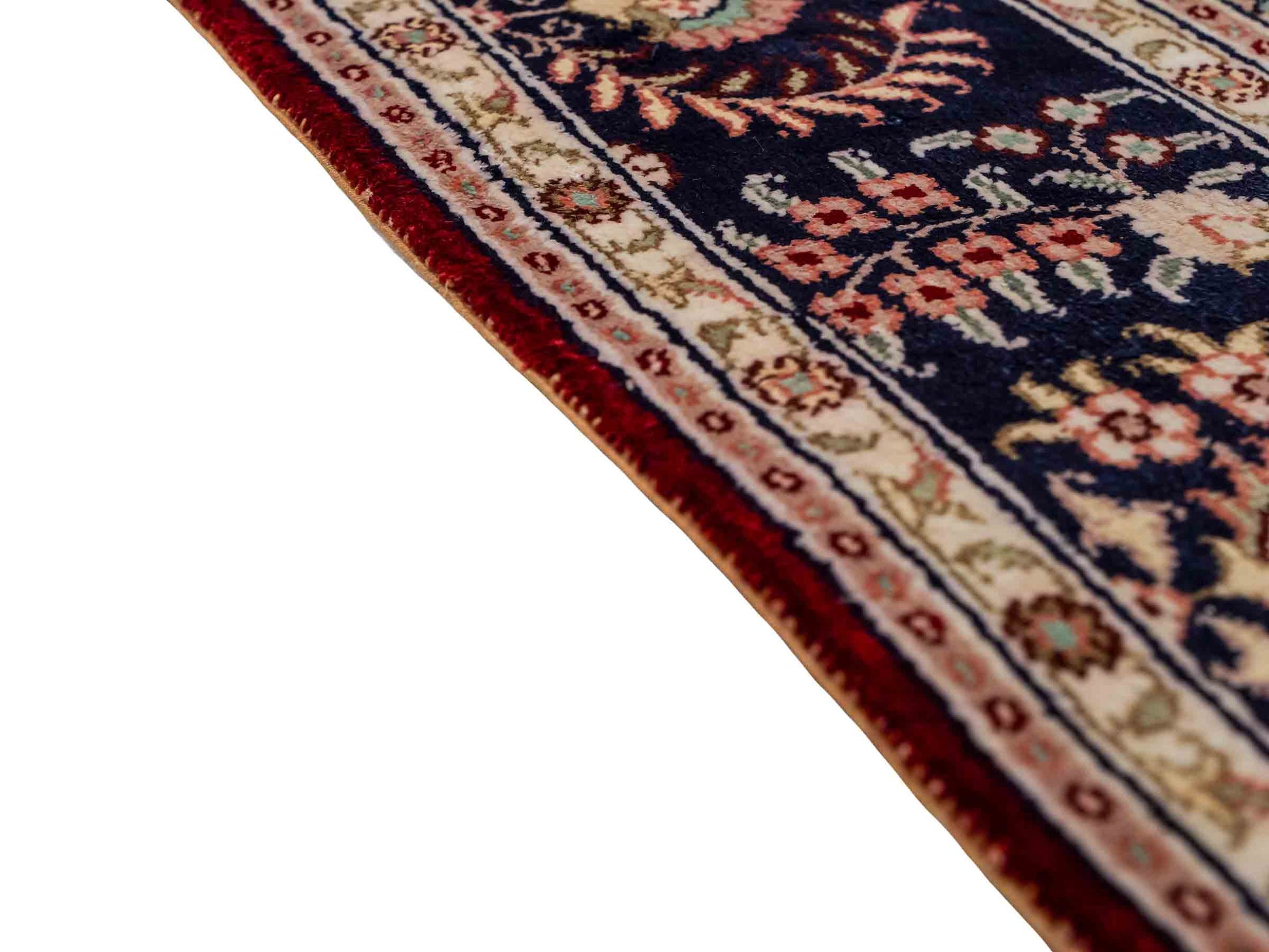 Feiner, handgeknüpfter, chinesischer Orientteppich mit Hereke Design aus Kunstseide, rot, creme, blau. 186x121 cm. Verkauf durch Jupiter Intl.