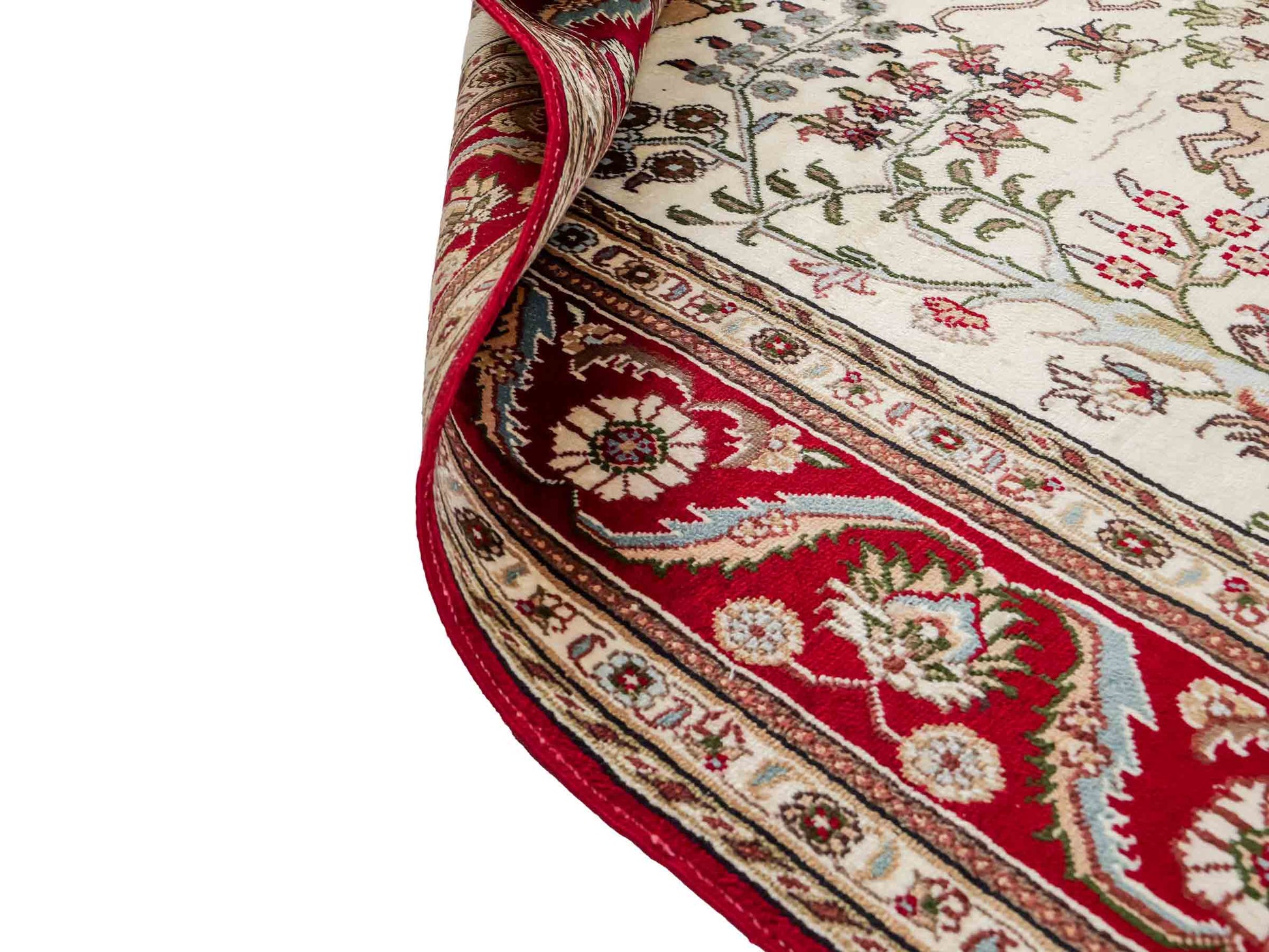 Feiner, handgeknüpfter Art Hereke aus Kunstseide. Ursprung China. Größe: 189 x 120 cm. Hauptfarben: Weiß, Creme, Rot. Vertrieb durch JUPITER Intl.