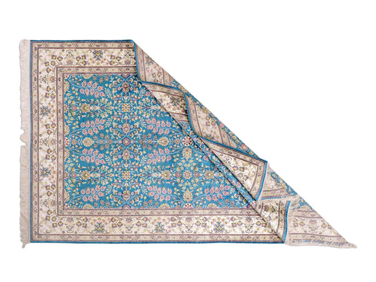 Feiner, handgeknüpfter, chinesischer Orientteppich mit Hereke Design aus Kunstseide, blau, creme, weiß. 242x155 cm. Verkauf durch Jupiter Intl.