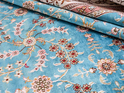 Feiner, handgeknüpfter, chinesischer Orientteppich mit Hereke Design aus Kunstseide, blau, weiß. 263x180 cm. Verkauf durch Jupiter Intl.