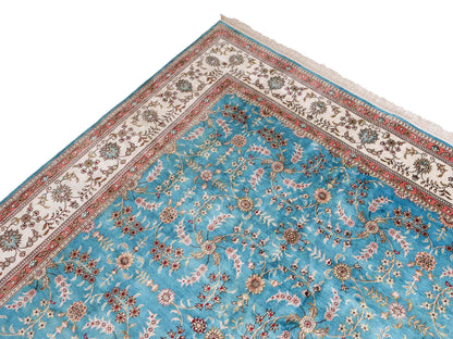 Feiner, handgeknüpfter, chinesischer Orientteppich mit Hereke Design aus Kunstseide, blau, weiß. 263x180 cm. Verkauf durch Jupiter Intl.