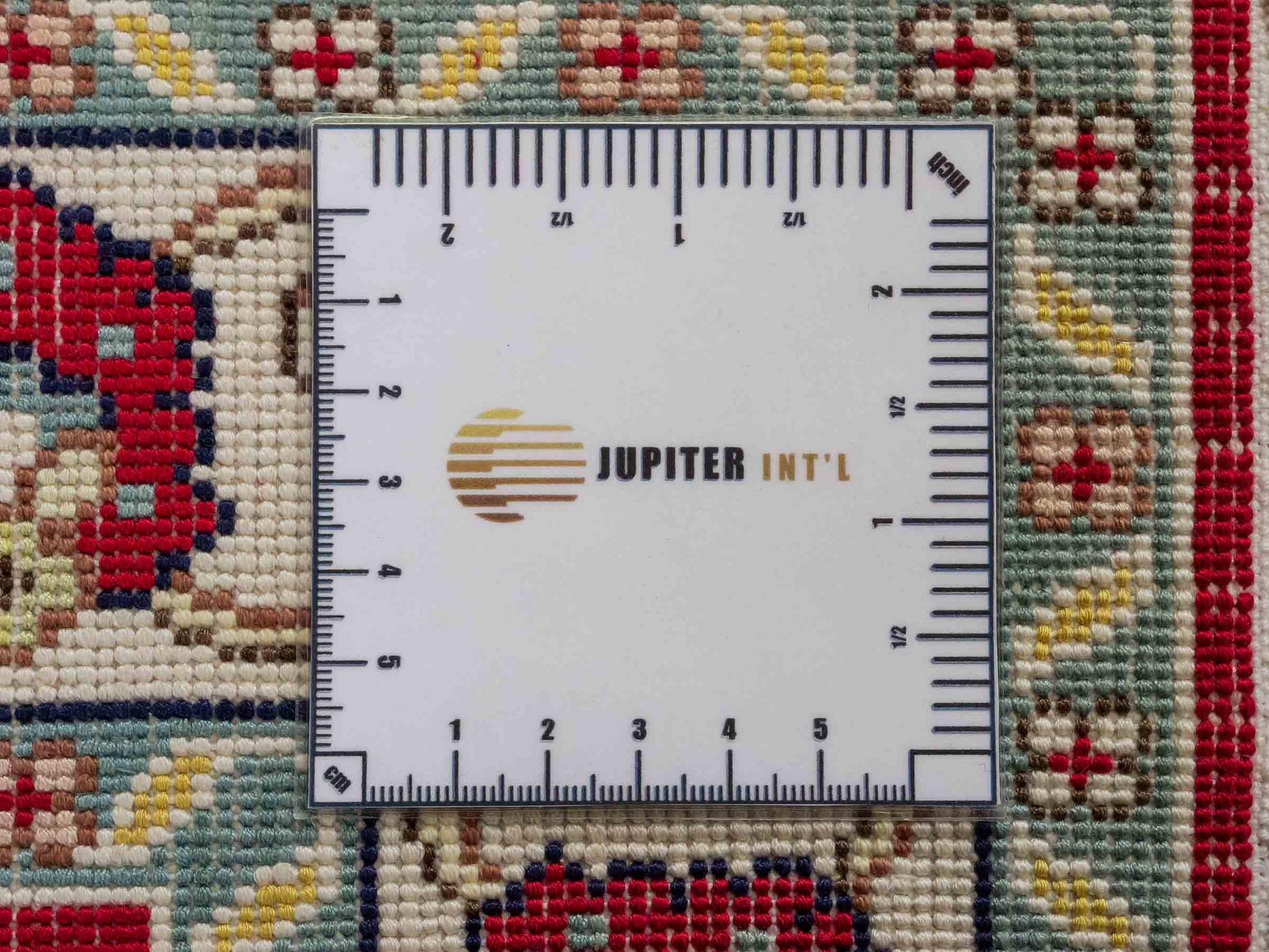 Feiner, handgeknüpfter, chinesischer Orientteppich mit Hereke Design aus Kunstseide, rot, creme, blau. 89x58 cm. Verkauf durch Jupiter Intl.