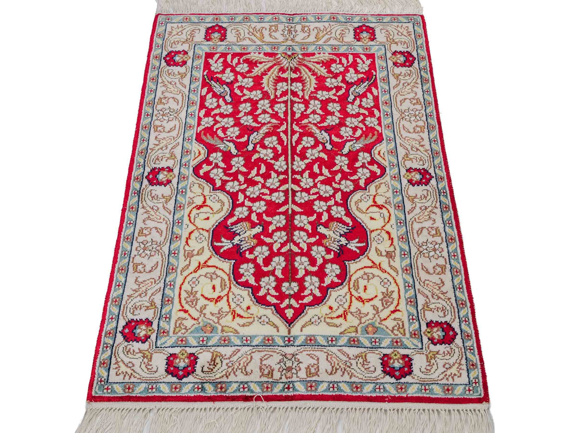 Feiner, handgeknüpfter, chinesischer Orientteppich mit Hereke Design aus Kunstseide, rot, creme, blau. 89x58 cm. Verkauf durch Jupiter Intl.