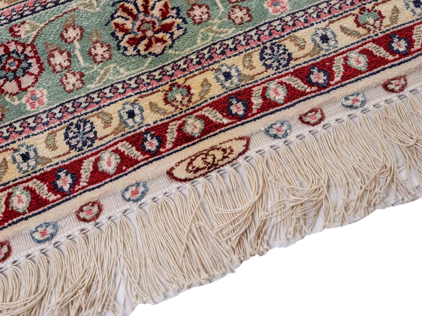 Sehr feiner, handgeknüpfter China Hereke Orientteppich aus Viskose, creme, weiß, blau, rot. 190x123 cm. Verkauf durch Jupiter Intl.