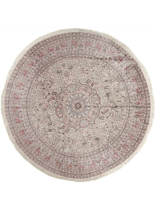 Feiner, handgeknüpfter, runder, chinesischer Orientteppich mit Ghom Design aus Kunstseide, creme, weiß, rosa. 300x300 cm. Verkauf durch Jupiter Intl.