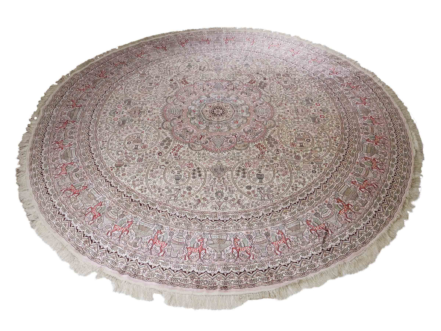 Feiner, handgeknüpfter, runder, chinesischer Orientteppich mit Ghom Design aus Kunstseide, creme, weiß, rosa. 300x300 cm. Verkauf durch Jupiter Intl.