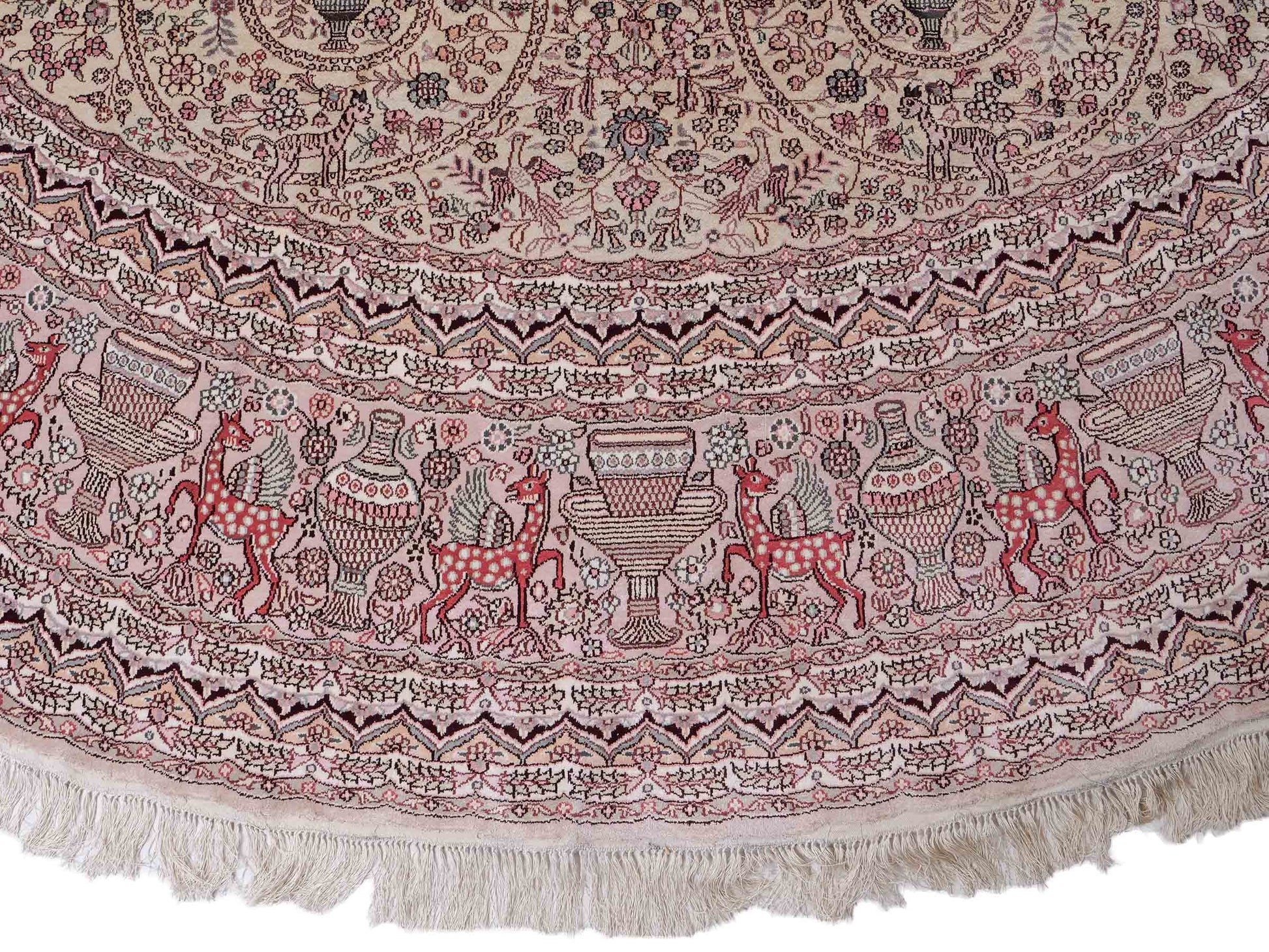 Feiner, handgeknüpfter, runder, chinesischer Orientteppich mit Ghom Design aus Kunstseide, creme, weiß, rosa. 300x300 cm. Verkauf durch Jupiter Intl.