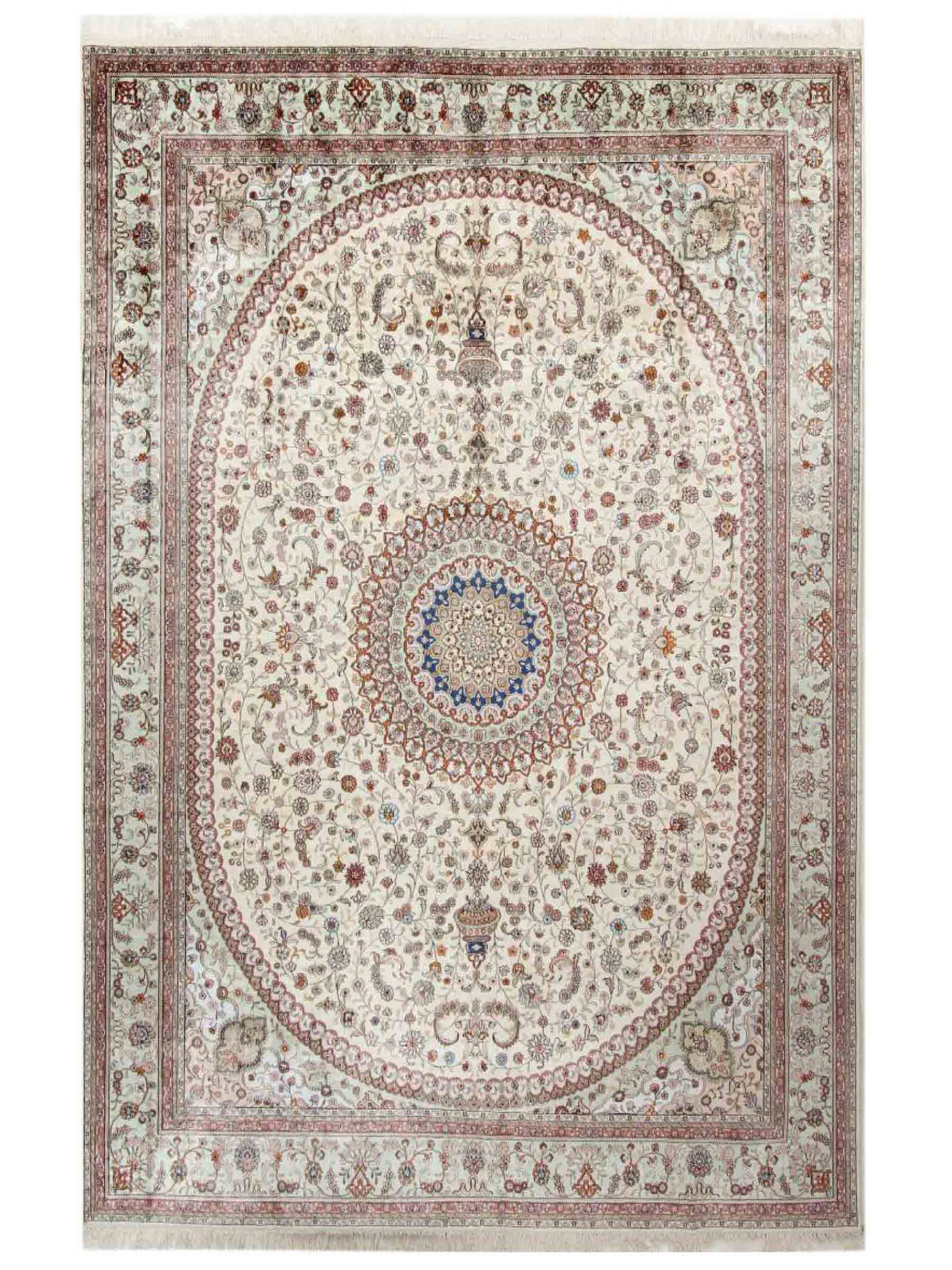 Feiner, handgeknüpfter, chinesischer Orientteppich mit Nain Design aus Kunstseide creme, weiß. 366x277 cm. Verkauf durch Jupiter Intl.