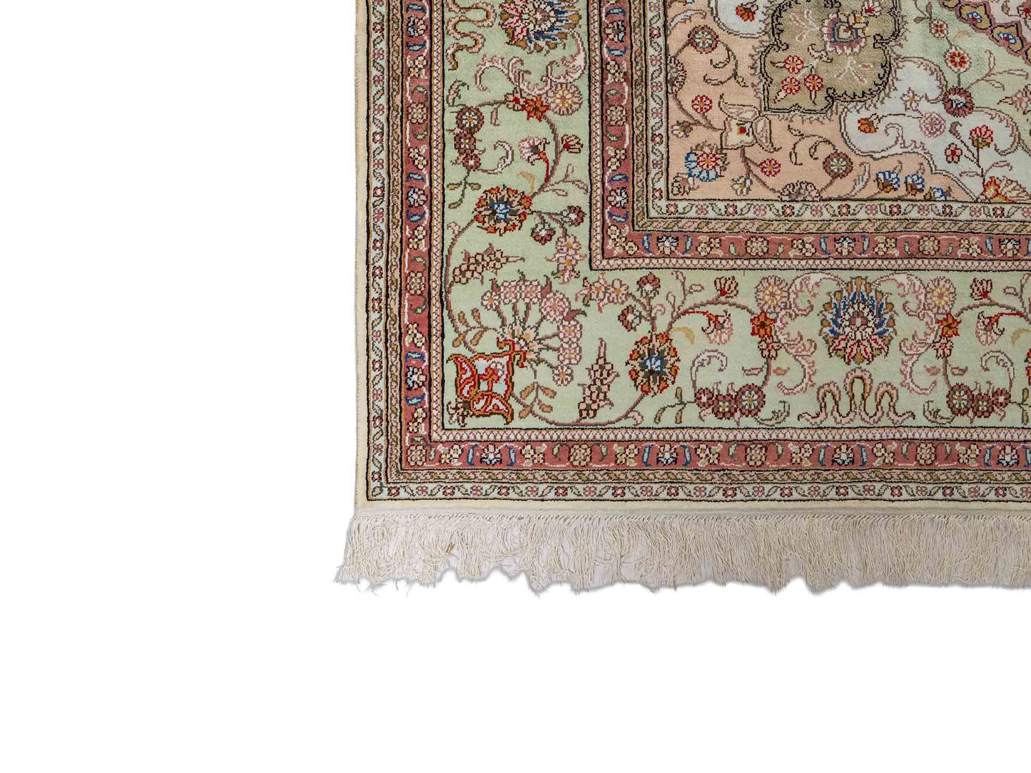 Feiner, handgeknüpfter, chinesischer Orientteppich mit Nain Design aus Kunstseide creme, weiß. 366x277 cm. Verkauf durch Jupiter Intl.