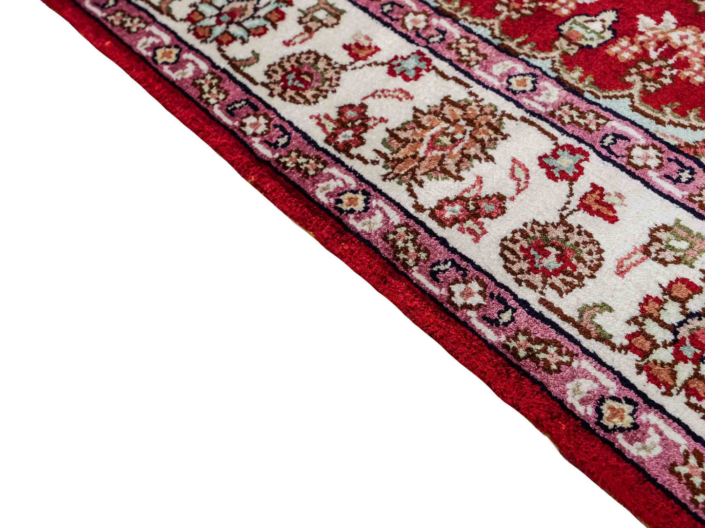 Feiner, handgeknüpfter, chinesischer Orientteppich mit Nain Design aus Kunstseide, rot, creme, weiß. 119x76 cm. Verkauf durch Jupiter Intl.