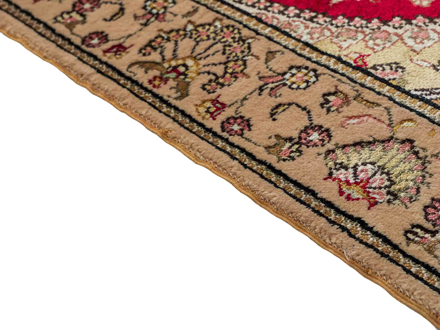 Feiner, handgeknüpfter, chinesischer Orientteppich mit Nain Design aus Kunstseide, rot, beige, gold, creme. 121x78 cm. Verkauf durch Jupiter Intl.
