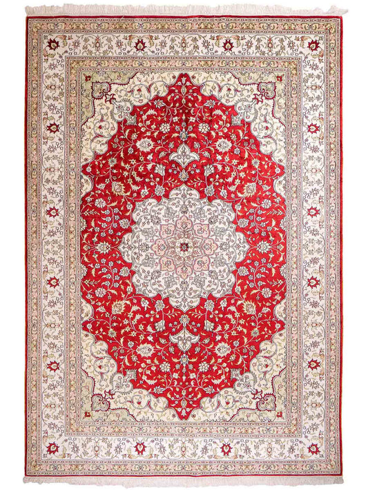 Feiner, handgeknüpfter, chinesischer Orientteppich mit Nain Design aus Kunstseide, rot, weiß, creme. 272x188 cm. Verkauf durch Jupiter Intl.