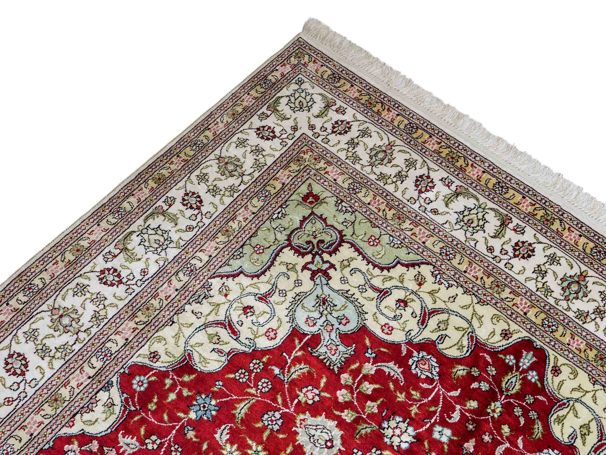 Feiner, handgeknüpfter China Nain Orientteppich aus Kunstseide, rot, weiß. 276x182 cm. Verkauf durch Jupiter Intl.
