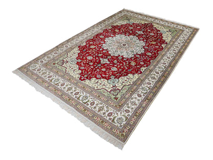 Feiner, handgeknüpfter China Nain Orientteppich aus Kunstseide, rot, weiß. 276x182 cm. Verkauf durch Jupiter Intl.