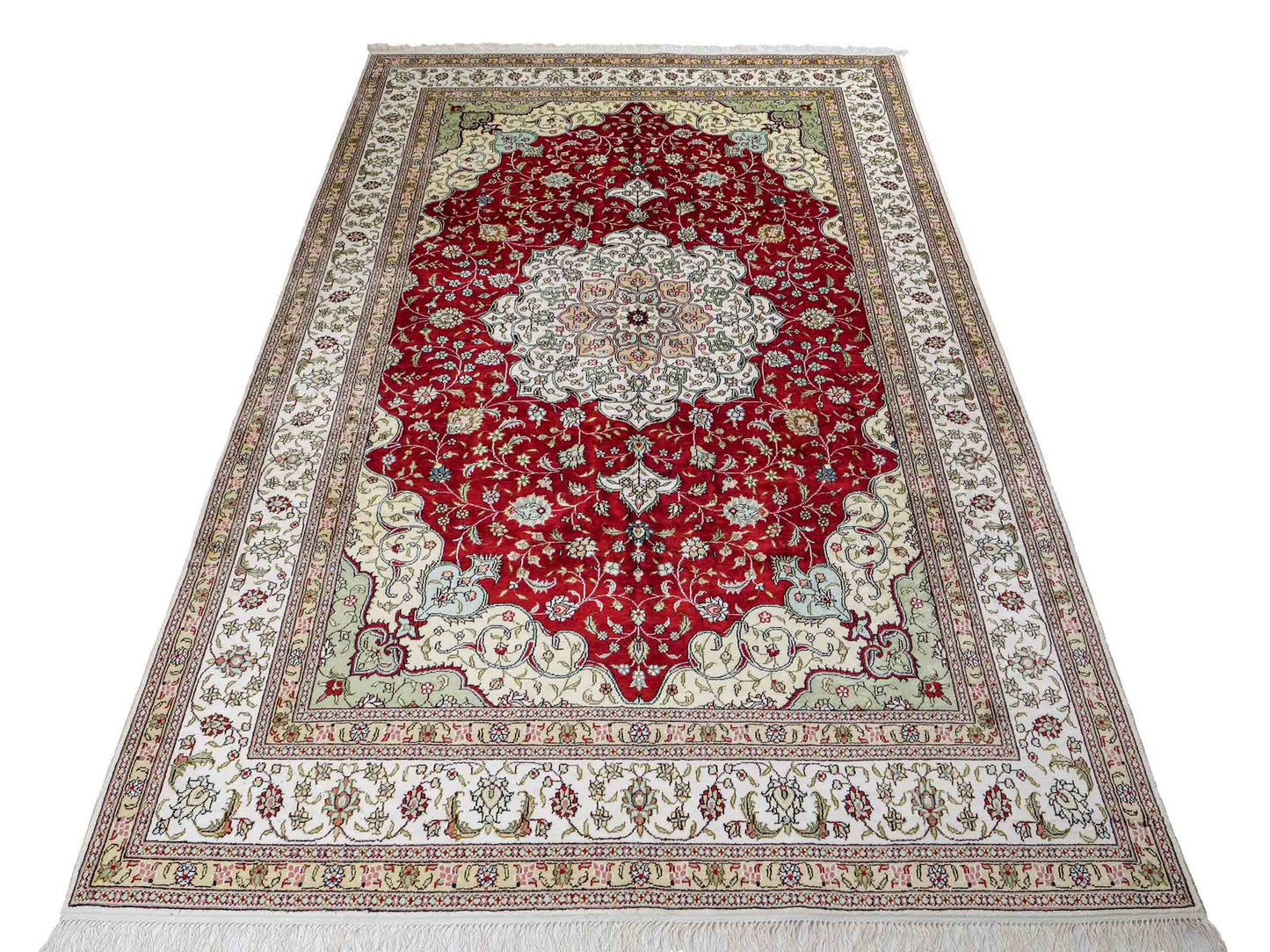 Feiner, handgeknüpfter China Nain Orientteppich aus Kunstseide, rot, weiß. 276x182 cm. Verkauf durch Jupiter Intl.