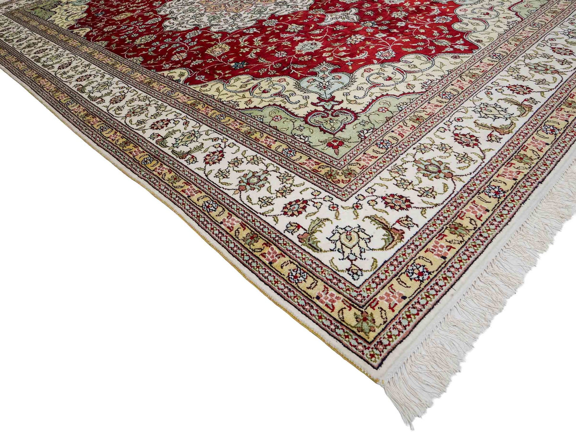 Feiner, handgeknüpfter China Nain Orientteppich aus Kunstseide, rot, weiß. 276x182 cm. Verkauf durch Jupiter Intl.