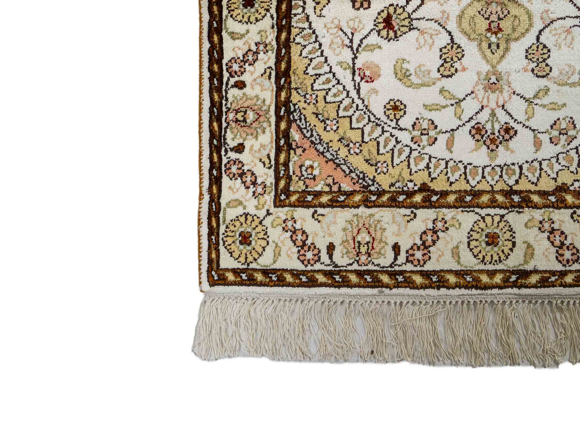 Feiner, handgeknüpfter, chinesischer Orientteppich mit Nain Design aus Kunstseide, weiß, creme, gold. 88x59 cm. Verkauf durch Jupiter Intl.