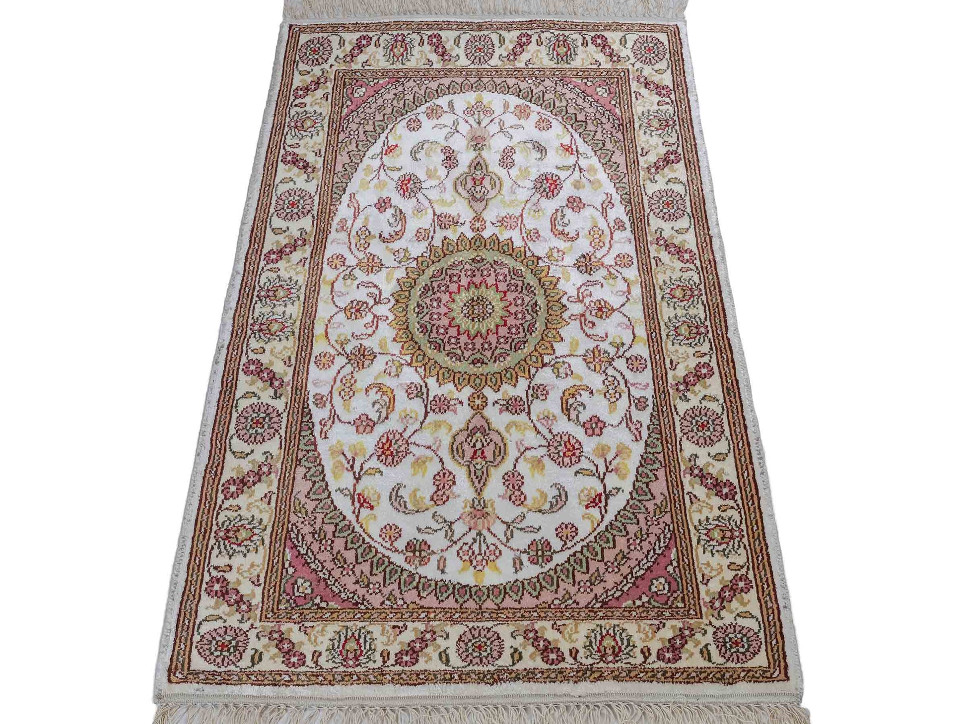 Feiner, handgeknüpfter, chinesischer Orientteppich mit Nain Design aus Kunstseide, weiß, creme. 89x59 cm. Verkauf durch Jupiter Intl.