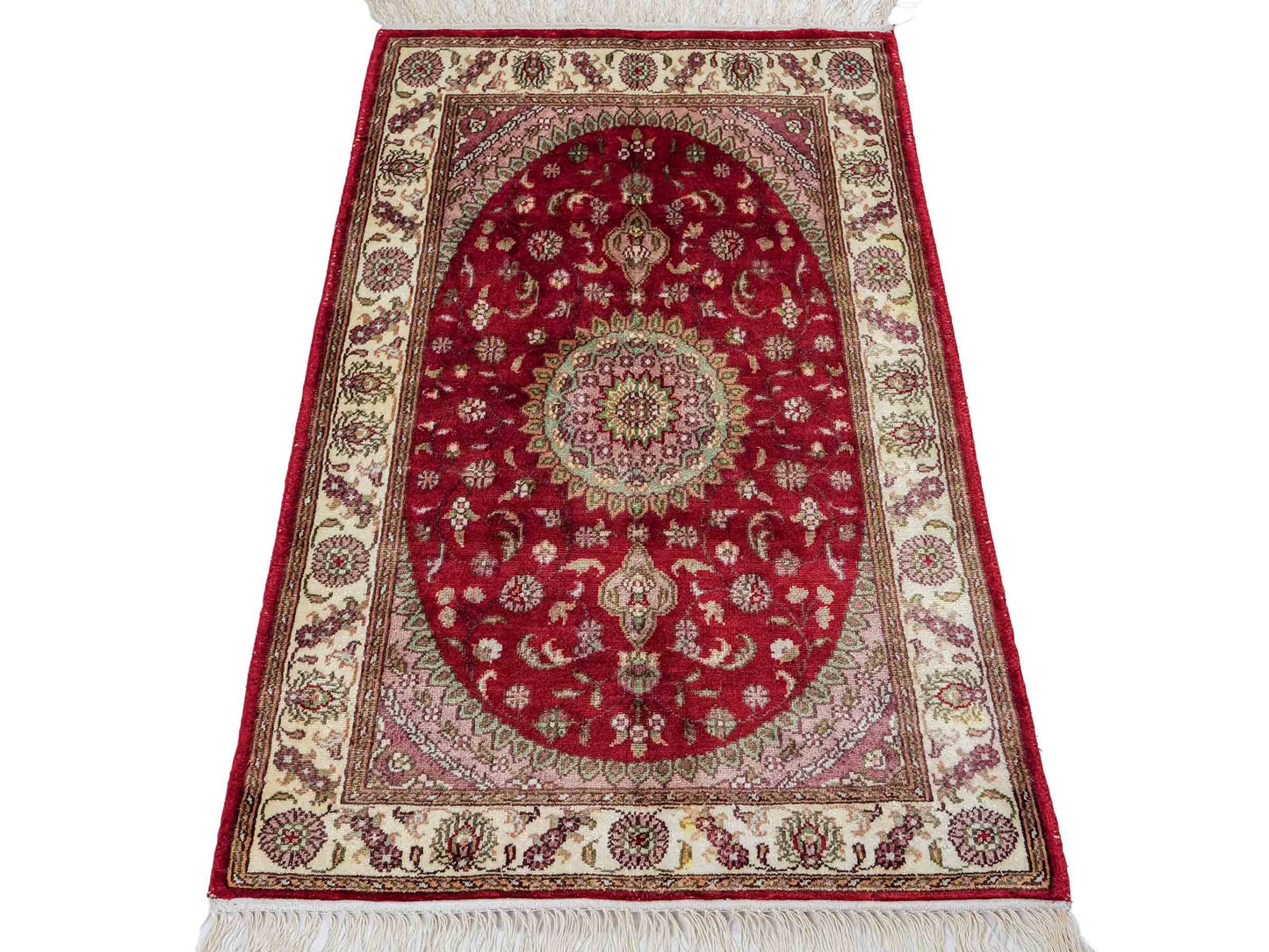 Feiner, handgeknüpfter, chinesischer Orientteppich mit Nain Design aus Kunstseide, rot, creme, weiß. 90x59 cm. Verkauf durch Jupiter Intl.