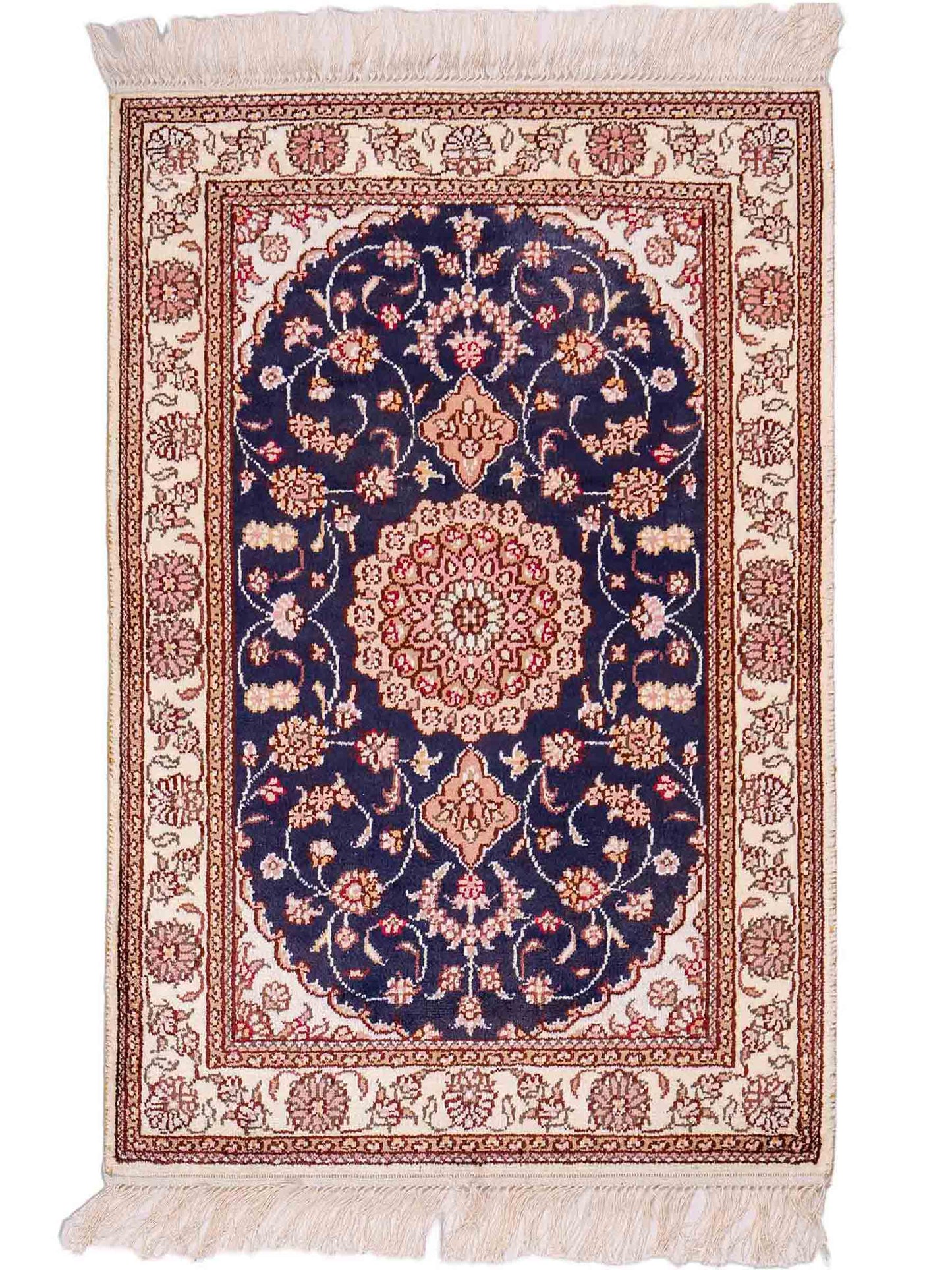 Feiner, handgeknüpfter, chinesischer Orientteppich mit Nain Design aus Kunstseide, blau, creme, weiß. 92x62 cm. Verkauf durch Jupiter Intl.