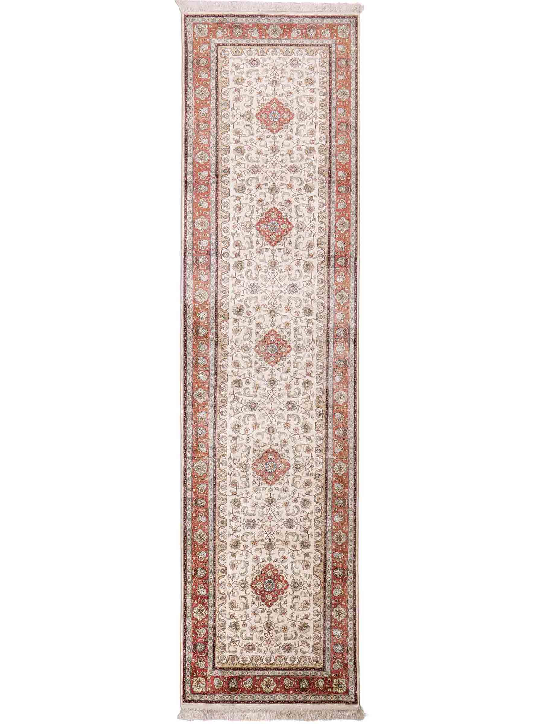 Sehr feiner, handgeknüpfter, chinesischer Orientteppich Läufer mit Hereke Design aus Viskose, creme, weiß, rosa. 309x78 cm. Verkauf durch Jupiter Intl.