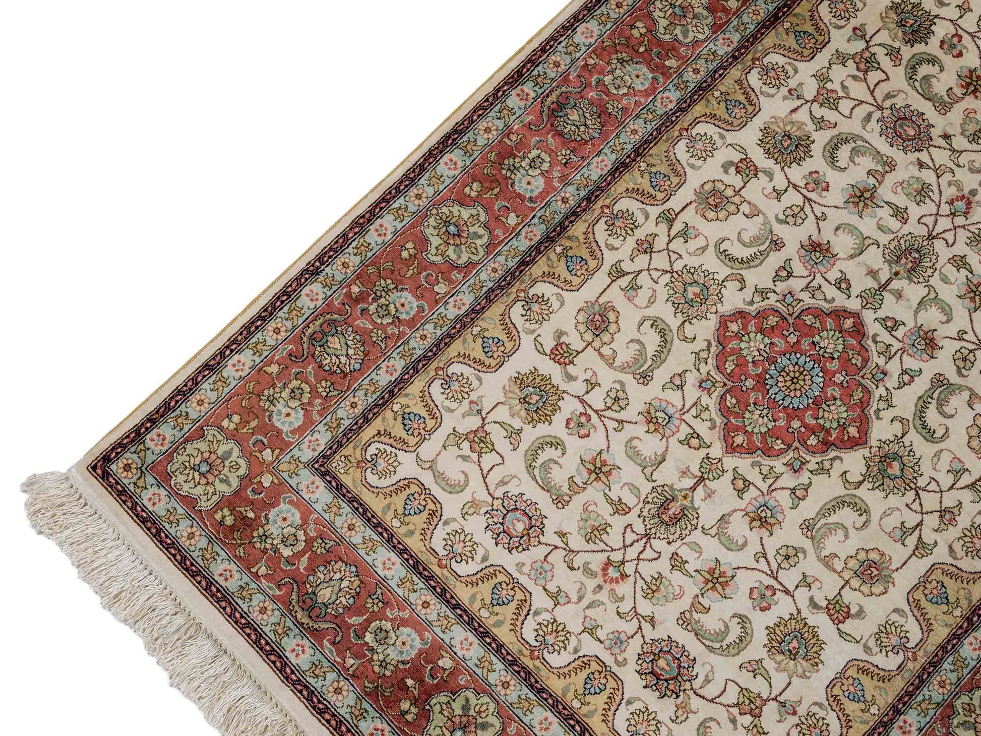 Sehr feiner, handgeknüpfter, chinesischer Orientteppich Läufer mit Hereke Design aus Viskose, creme, weiß, rosa. 309x78 cm. Verkauf durch Jupiter Intl.