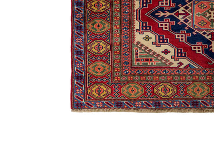 Handgeknüpfter, afghanischer Super Kazak Orientteppich aus Wolle von Khademi. Größe: 177 x 126 cm. Farbe: Rot, gelb, blau, cremeweiß. Verkauf durch JUPITER Intl.