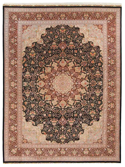 Sehr feiner, handgeknüpfter Khademi Orientteppich mit Täbriz Design aus Wolle mit Seide, blau, rot. 430x307 cm. Vertrieb durch Jupiter Intl.