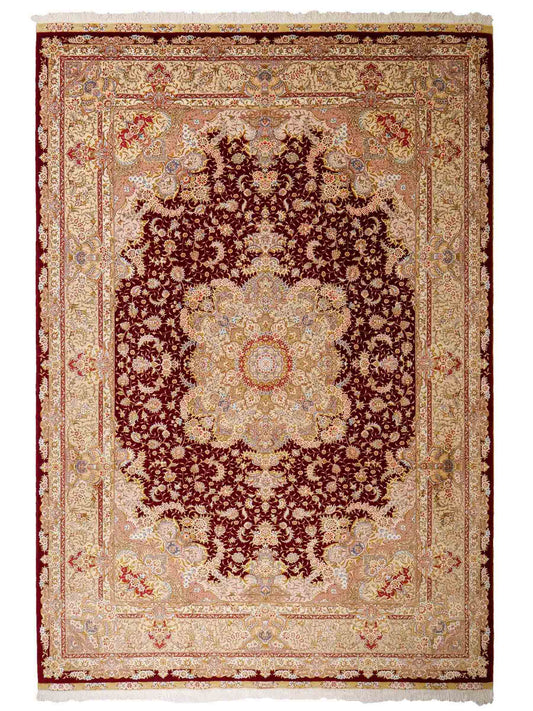 Sehr feiner, handgeknüpfter Khademi Orientteppich mit Täbriz Design aus Wolle mit Seide, creme, gold, rot. 297x207 cm. Vertrieb durch Jupiter Intl.