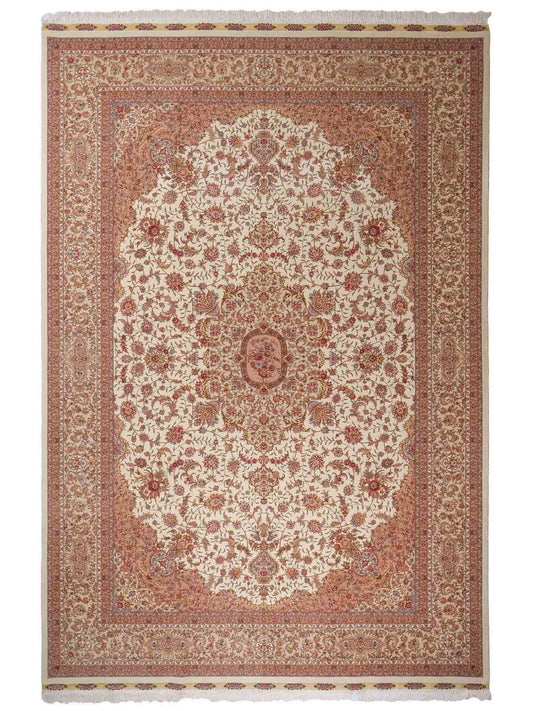 Sehr feiner, handgeknüpfter Khademi Orientteppich mit Täbriz Design aus Wolle mit Seide, creme, beige. 308x207 cm. Vertrieb durch Jupiter Intl.
