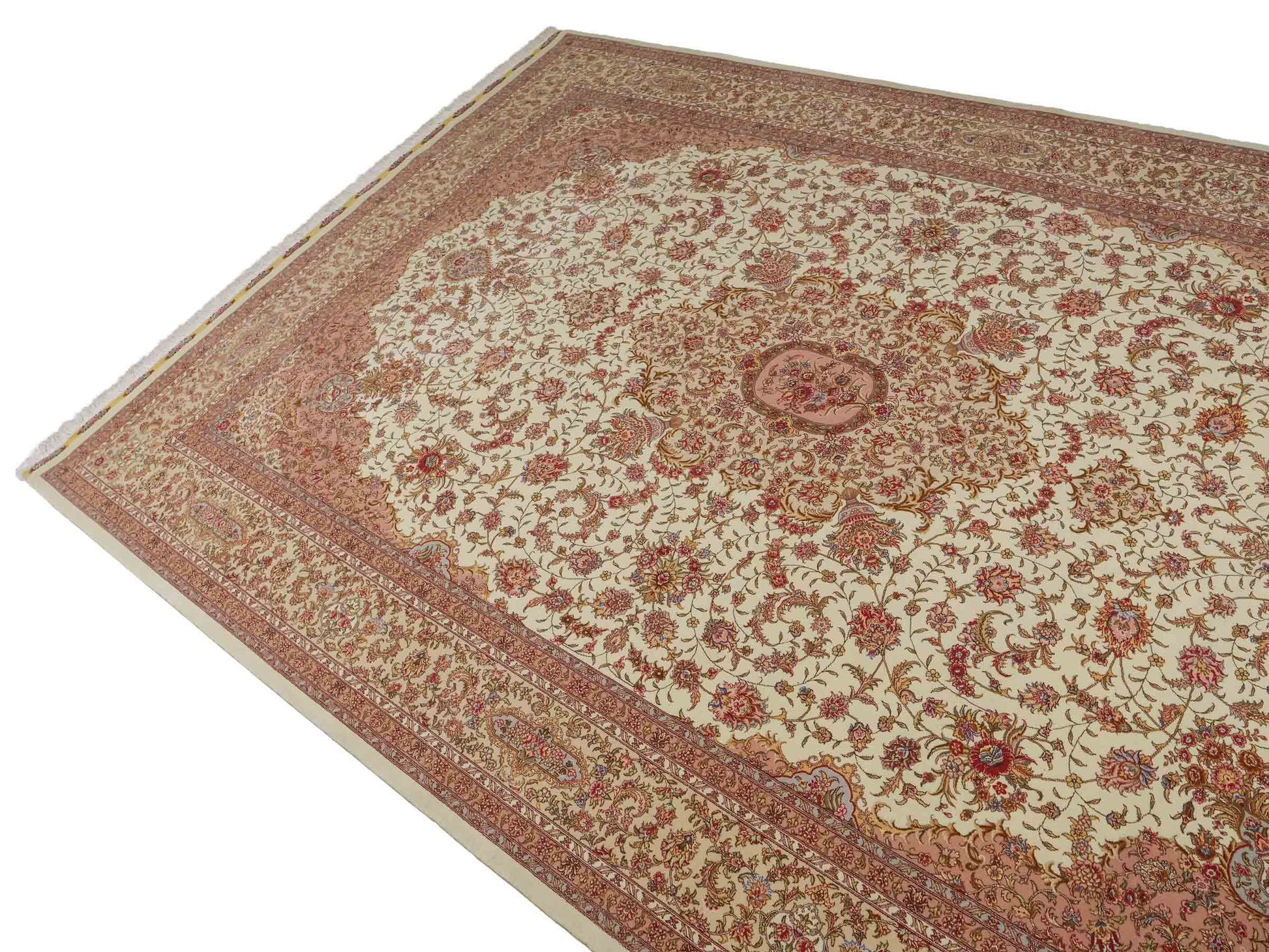 Sehr feiner, handgeknüpfter Khademi Orientteppich mit Täbriz Design aus Wolle mit Seide, creme, beige. 308x207 cm. Vertrieb durch Jupiter Intl.
