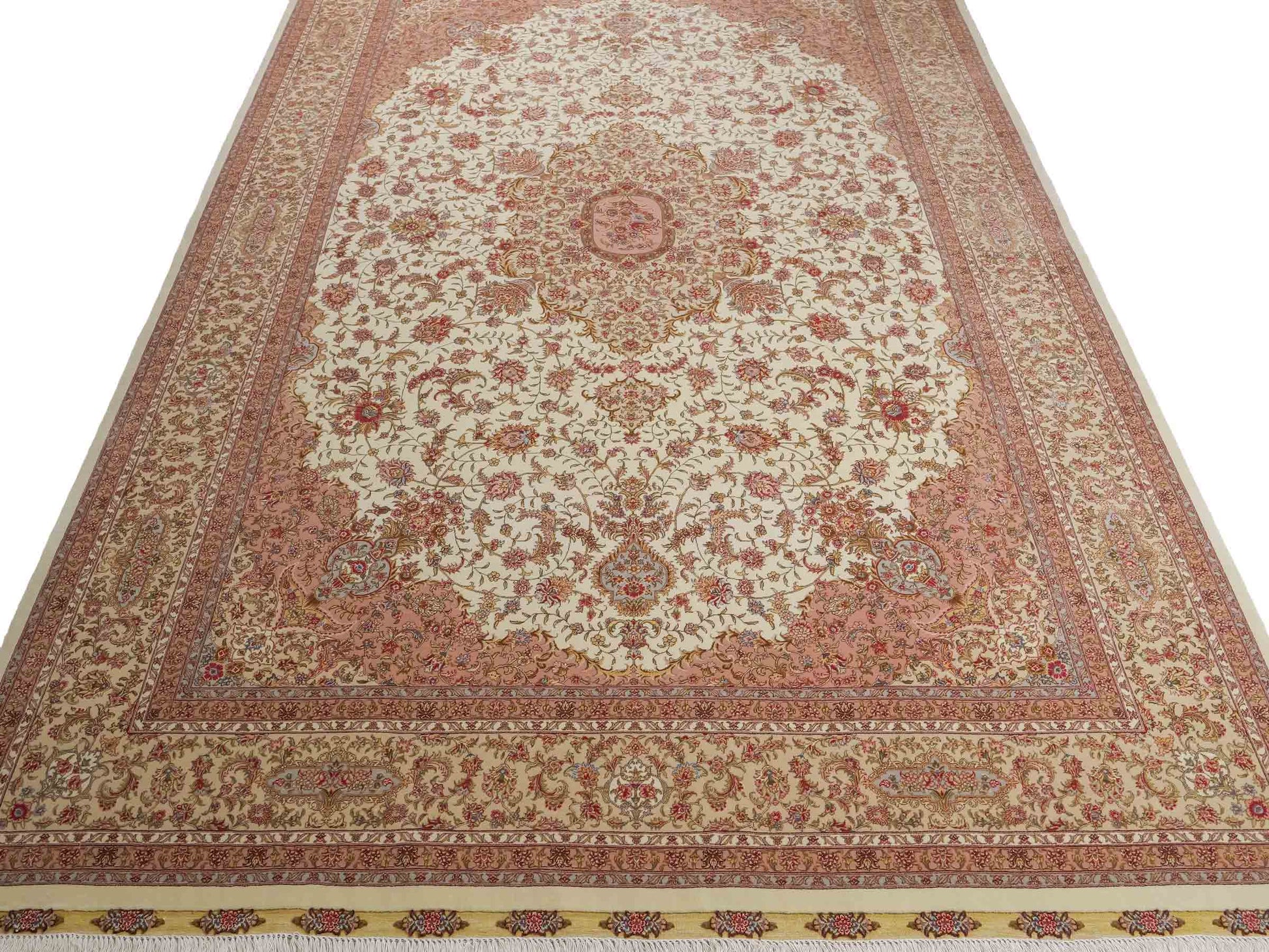 Sehr feiner, handgeknüpfter Khademi Orientteppich mit Täbriz Design aus Wolle mit Seide, creme, beige. 308x207 cm. Vertrieb durch Jupiter Intl.